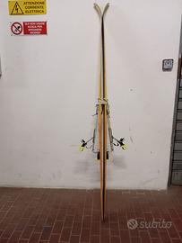 Attrezzatura completa scialpinismo