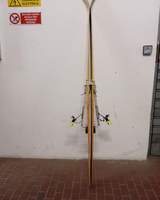 Attrezzatura completa scialpinismo