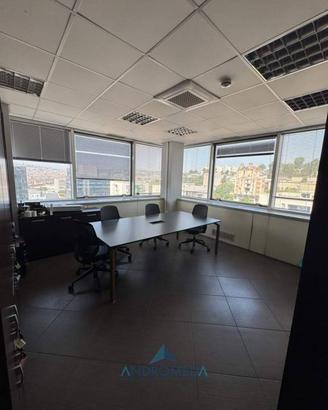 Immobile di 500 m² a Napoli