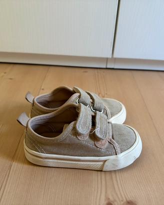 Scarpe per bambino numero 22