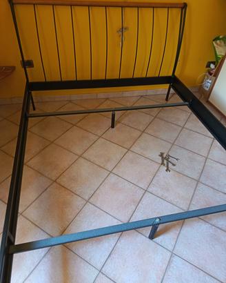 letto in ferro battuto