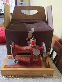 Giocattolo vintage macchina da cucire anni 70