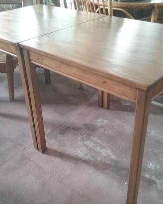 TAVOLI DA PRANZO  QUADRATI  UGUALI