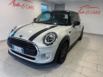 Mini cooper one D 1.5 116cv automatico 2019 baker 