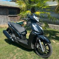 Kymco People GTi300 2011