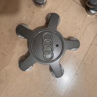 Borchie Coprimozzo Audi