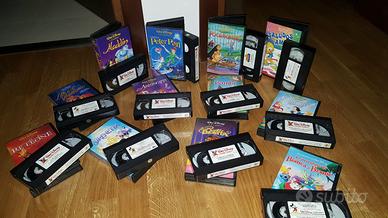 Walt Disney 12 vhs cartoni animati
