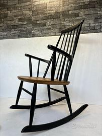 Sedia a dondolo scandinava in teak degli anni ’50