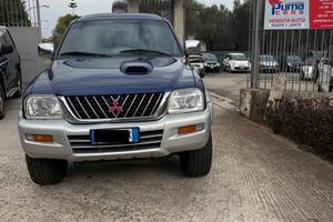 Mitsubishi L200 2.5 TDI 4WD Club Cab Pick-up GLS