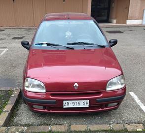 Renault Clio 1.100 06/97