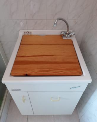 Lavatoio lavapanni con mobile