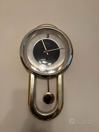 Orologio a pendolo colore  acciaio funzionte