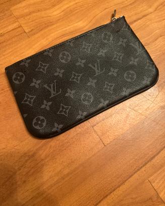 Pochette Luis Vuitton