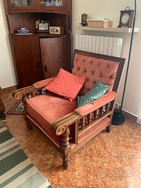 Divano con due poltrone
