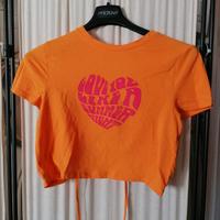 top con scollo nel retro 