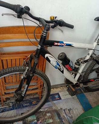 Mountain bike 