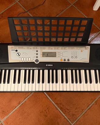 Tastiera Yamaha PSR E203