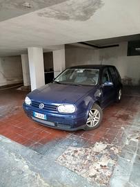 VOLKSWAGEN Golf 4ª serie - 2000