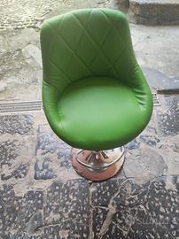 Sgabello regolabile in altezza