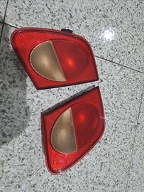 Fanali Posteriori Destro e Sinistro Mercedes E