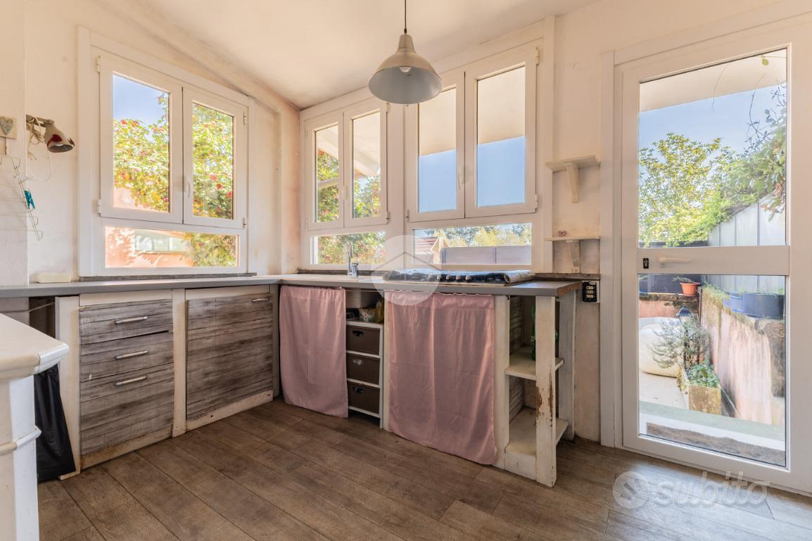 VILLA A SCHIERA A NEPI - Vista 6