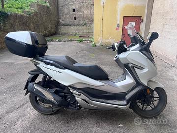 Honda Forza 300