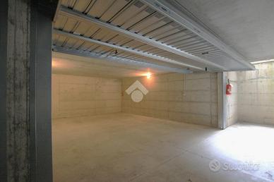 BOX A LA VALLETTA BRIANZA