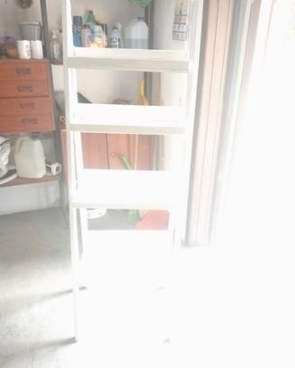 espositore in legno