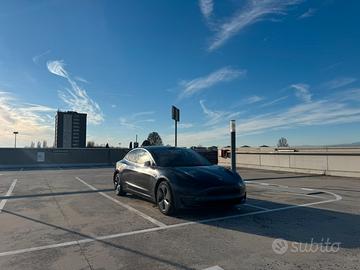 Tesla model 3 Long Range
