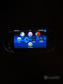 Sony PS Vita - Condizioni Perfette + 2 Giochi e Ca