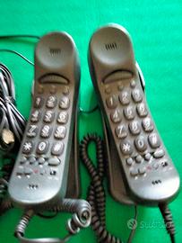 coppia telefoni a cornetta intercomunicanti