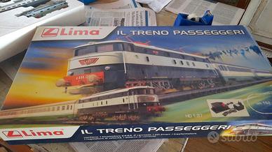 LIMA - il treno dei passeggeri 