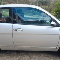 autovettura lancia Ypsilon 