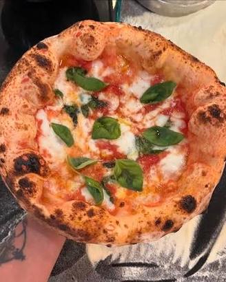 Pizzaiolo pizza calabrese napoletana contemporanea