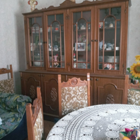 Sala da pranzo completa