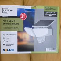Luce esterna con sensore e pannello solare