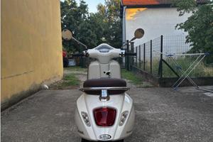 VESPA 50 PRIMAVERA
