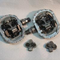 Shimano Pedali M545 SPD
