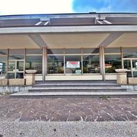 MULTILOCALE A GUALDO TADINO