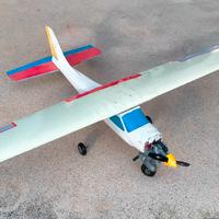 aeromodello RC cessna 177