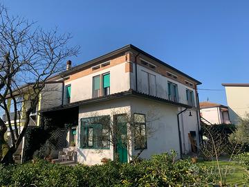 Casa storica sulle Destra Po, Berra