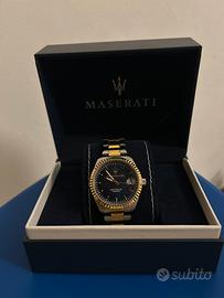 Orologio maserati blu e oro