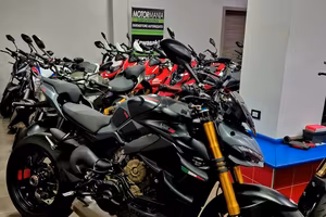Ducati Streetfighter V4 S 2023