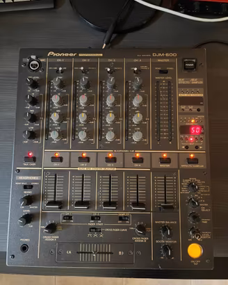 Mixer DJ Pioneer DJM-600