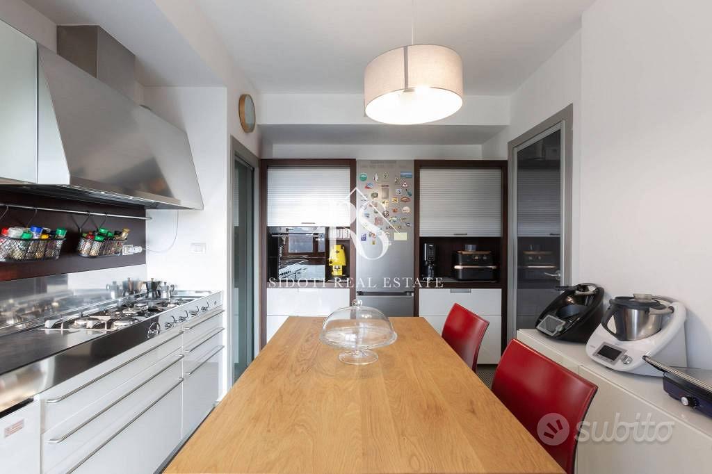 Appartamento – Milano, Quartiere Omero, Municipio 4 - Altro