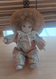 Bambola in porcellana artigianale 15 cm