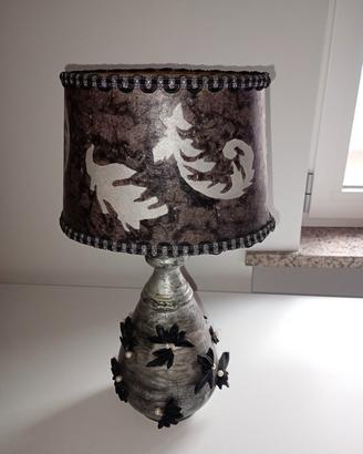 Lampada da tavolo decorativa
