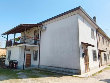 Villetta di testa indipendente