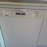Lavastoviglie MIELE