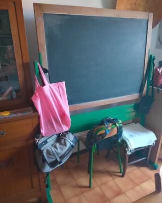 lavagna scuola primaria e piatti era fine 800